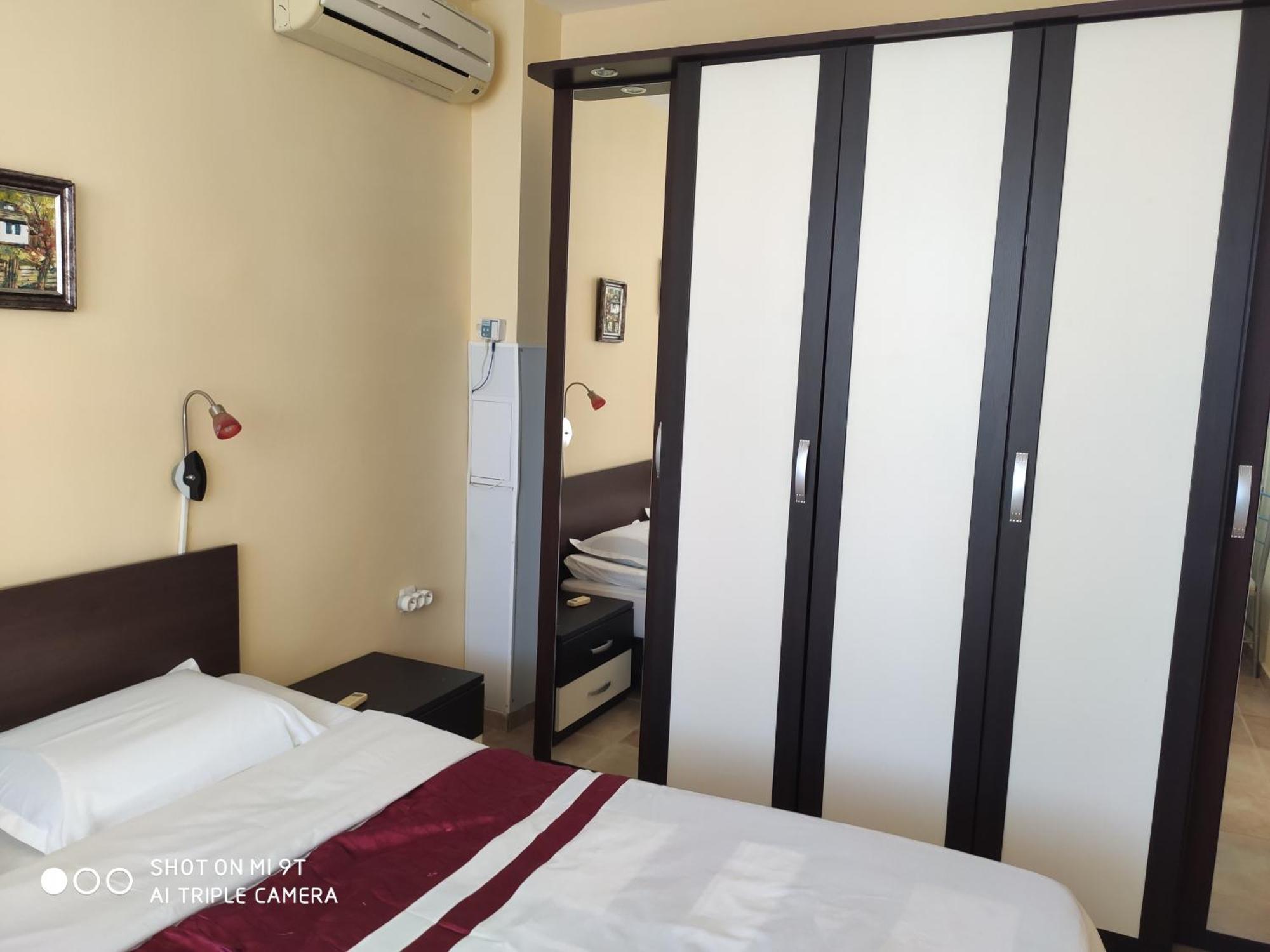 Apartment на море с собственным бассейном и подземным гаражом *